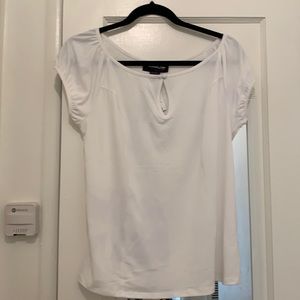 TORRID Size 00, Retro White Shirred Sleeve Keyhole Front Short Sleeve Top.